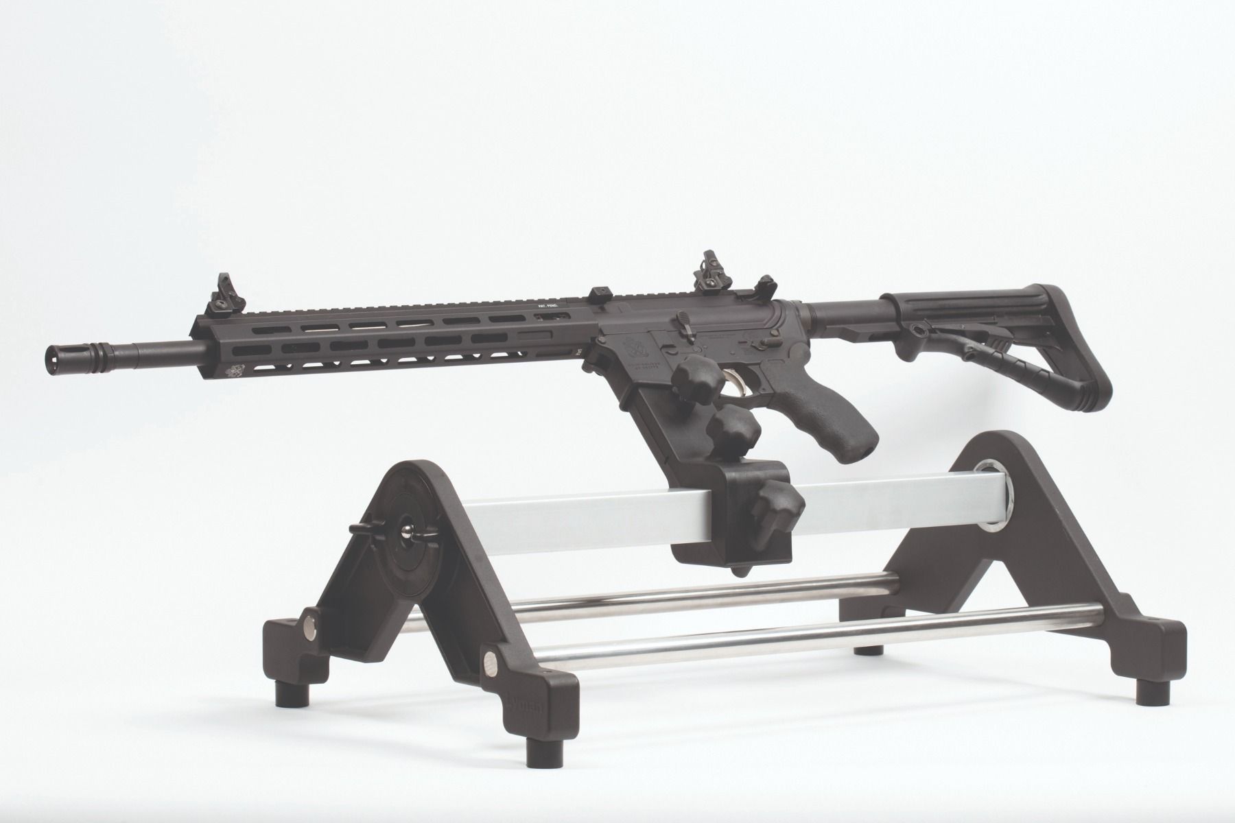 7832280_gun_vise-ar-12