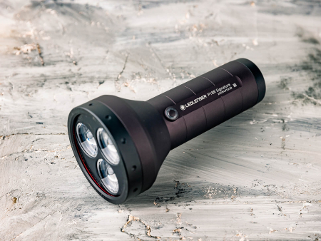 Фонарь Ledlenser Flashlight P18R Signature