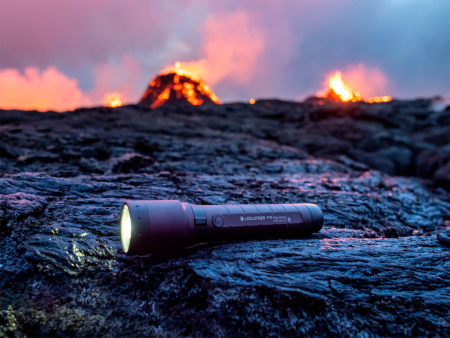 Фонарь Ledlenser P7R Signature