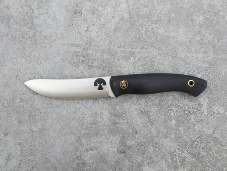 Нож BeaverKnife Hunting Knife (12093 Std/Elmax 2,5 мм, чёрная микарта,  пин 470 Олени золото, ножны классика)